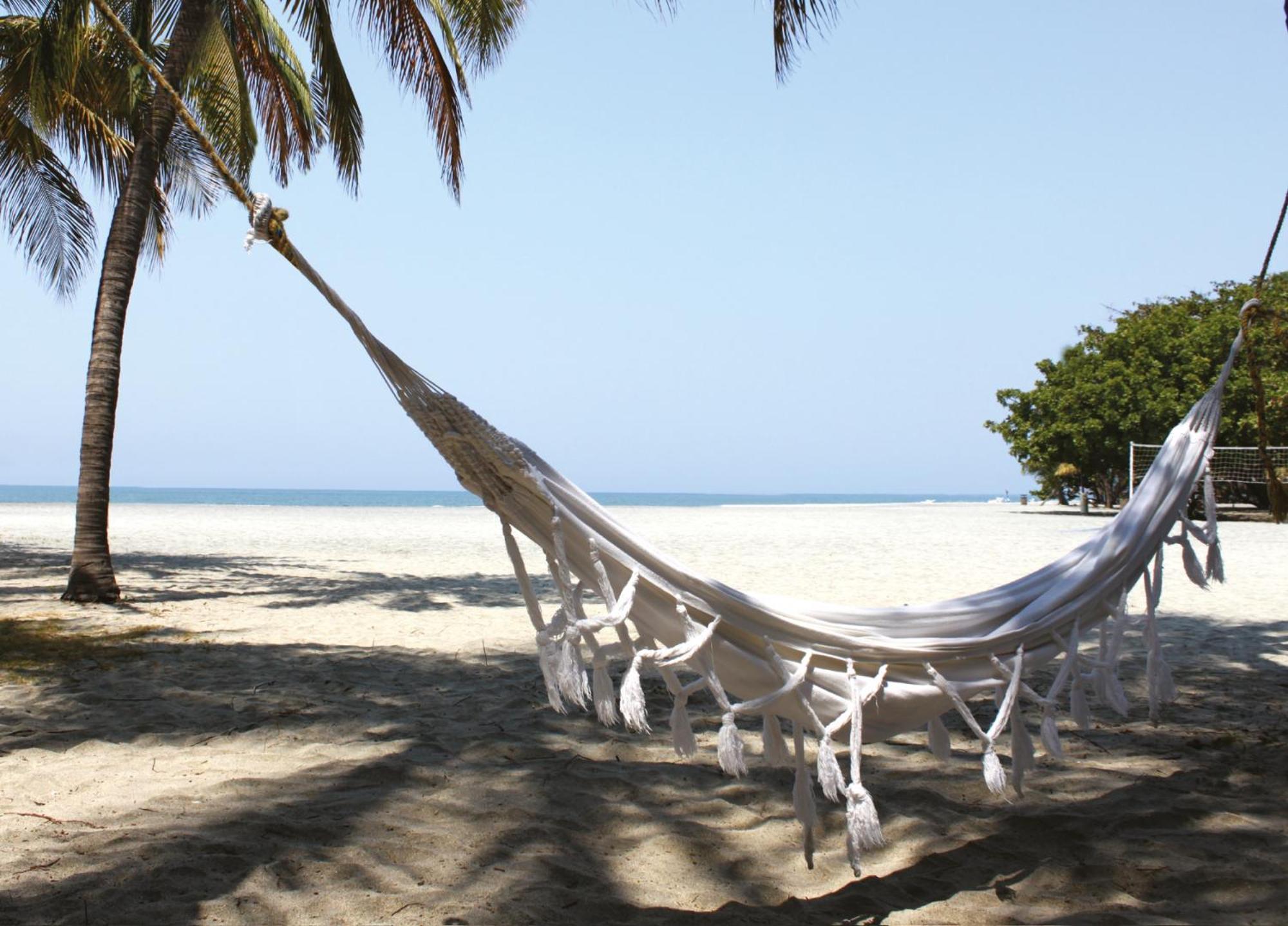 Hotel Irotama Lago Santa Marta  Esterno foto Hammock on a beach