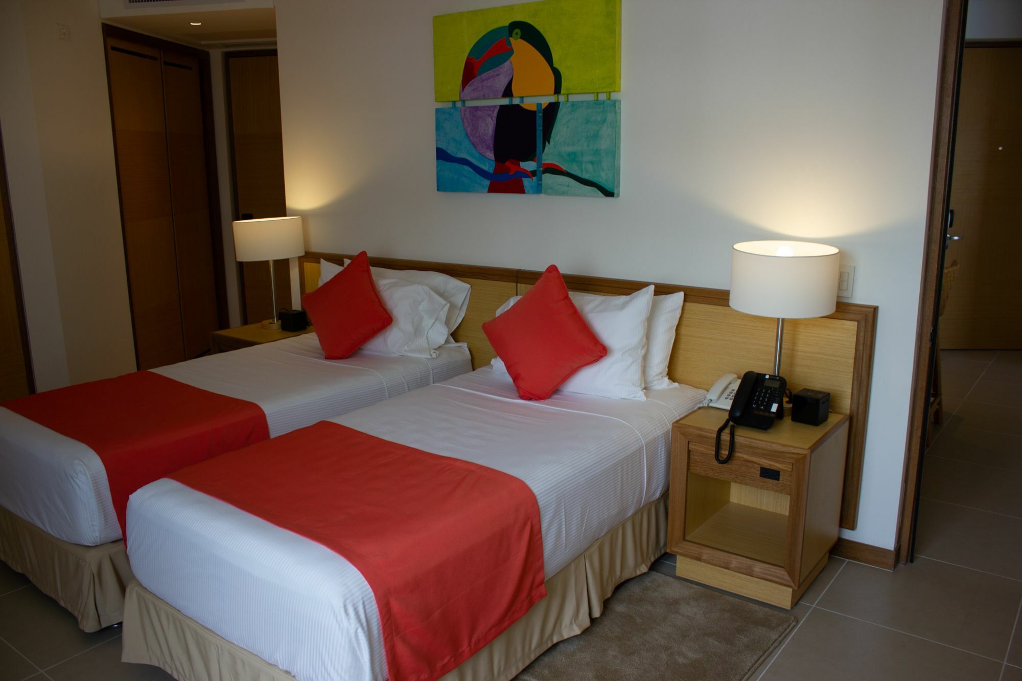 Hotel Irotama Lago Santa Marta  Esterno foto A room at the hotel